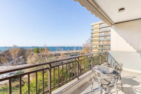 City Moon Seafront 3-Bedroom Apt by halu!
